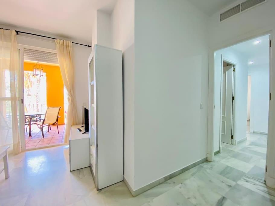 Villa Palacio Playa Y Piscina Grupo Ac Gestion Кадис Екстериор снимка