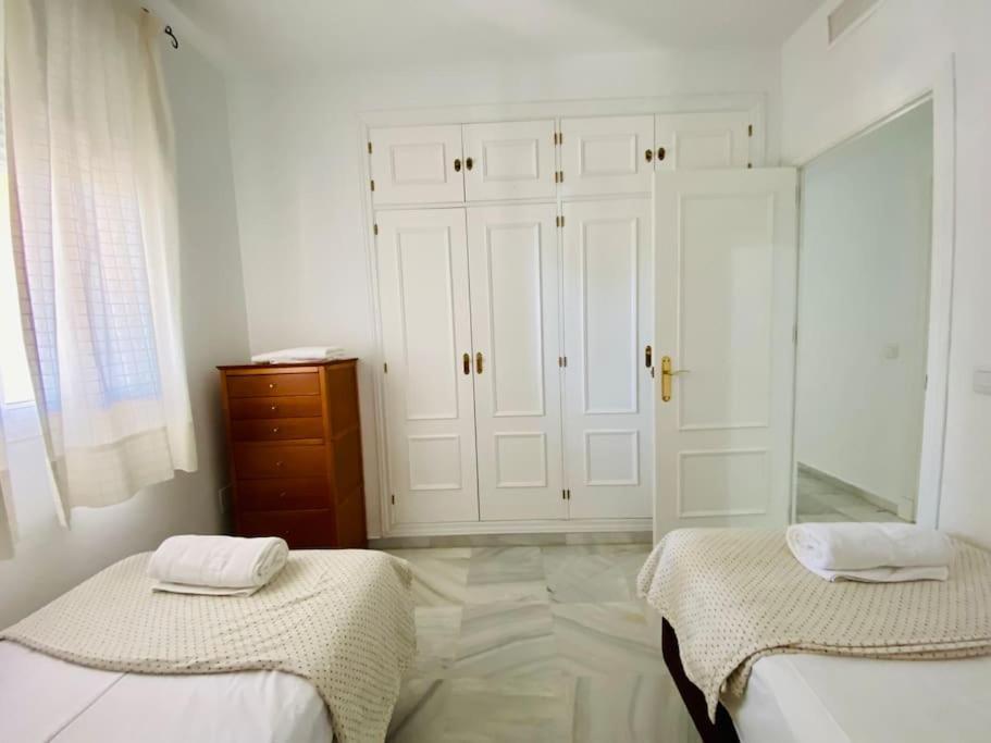 Villa Palacio Playa Y Piscina Grupo Ac Gestion Кадис Екстериор снимка