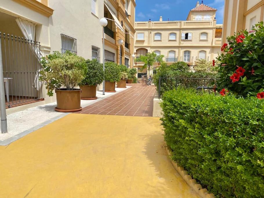 Villa Palacio Playa Y Piscina Grupo Ac Gestion Кадис Екстериор снимка