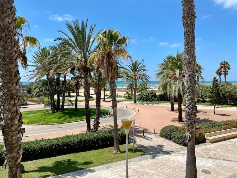 Villa Palacio Playa Y Piscina Grupo Ac Gestion Кадис Екстериор снимка
